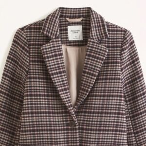 Abercrombie wool blend tailored blazer.